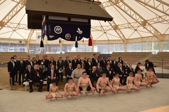 神事の後には、全員で記念撮影